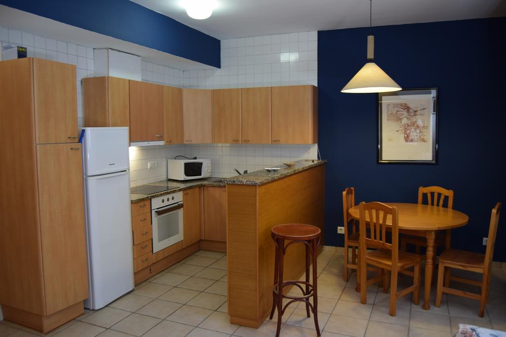 Apartaments Bizanti سانت مارتي دي إمبوريس المظهر الخارجي الصورة